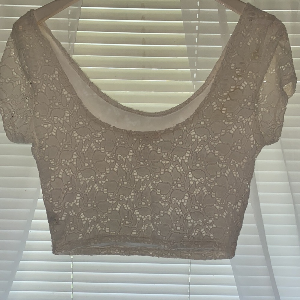 Crop top - Picture 2 of 3